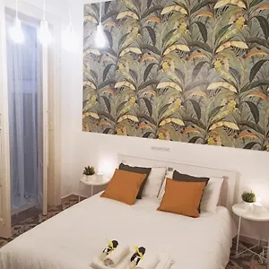 Con Cortile A 30 Mt. Dal Mare Apartament